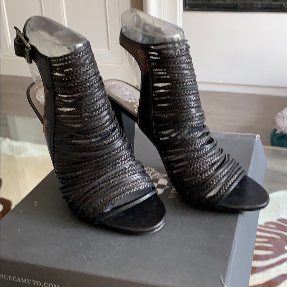 Size 6.5 M/ 4 inch heel/ black/great condition
